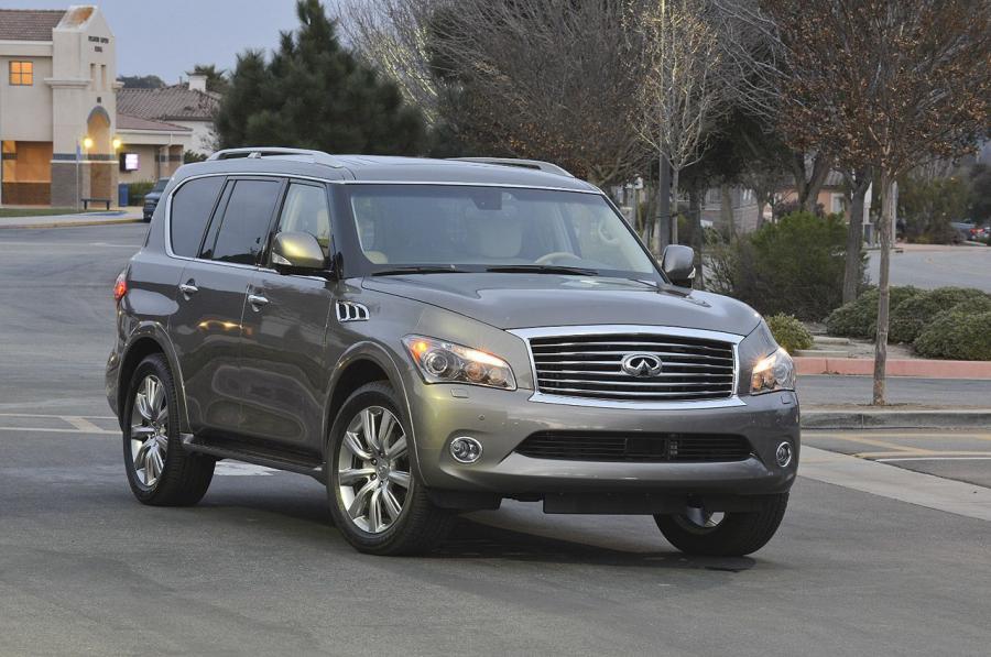 Infiniti QX56 2013 года  (фото 33 из 39)